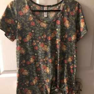 Lularoe Tee size small